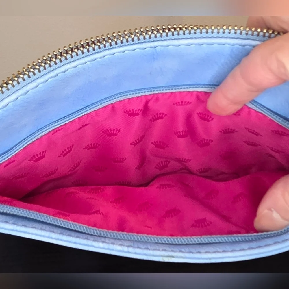 Juicy Couture Baby Blue Wristlet Clutch Gold Logo Pink Lining Y2K NWOT